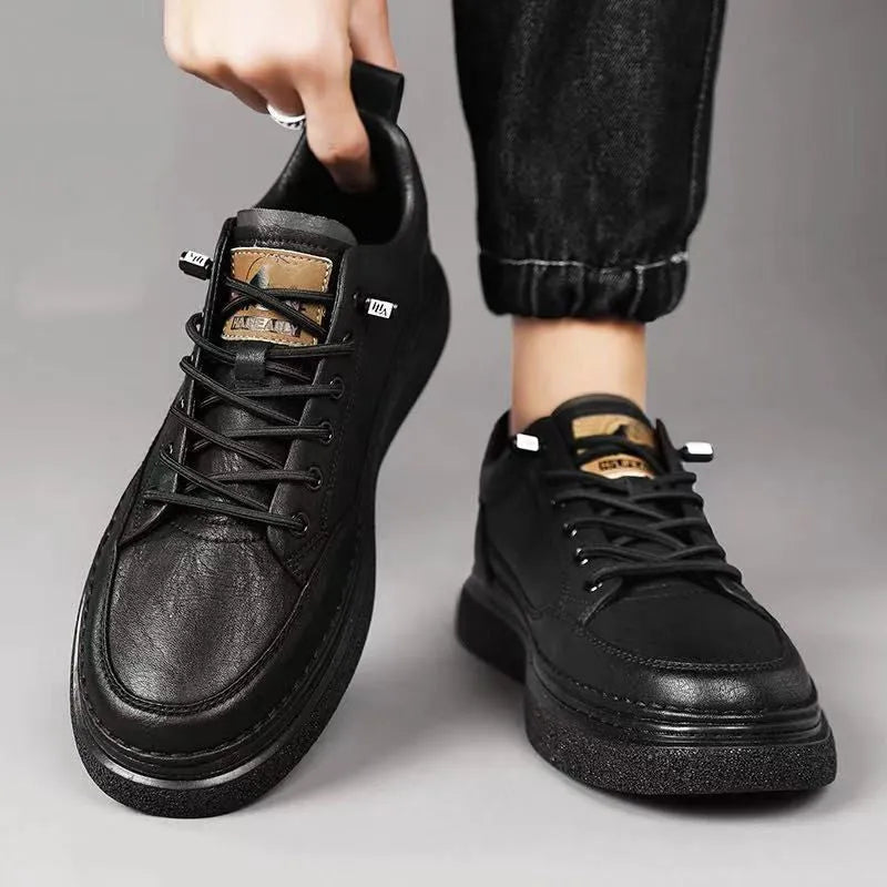 Men's all-match black sports casual loafers with sewing line detail on upper