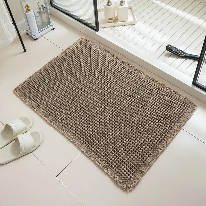 Non-slip checkered pattern bathroom carpet in polyester fibre available in multiple colours and sizes