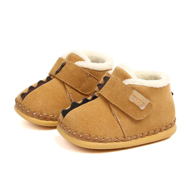 Children's cotton-padded winter shoes in dark brown with cow suede upper and Velcro fastening