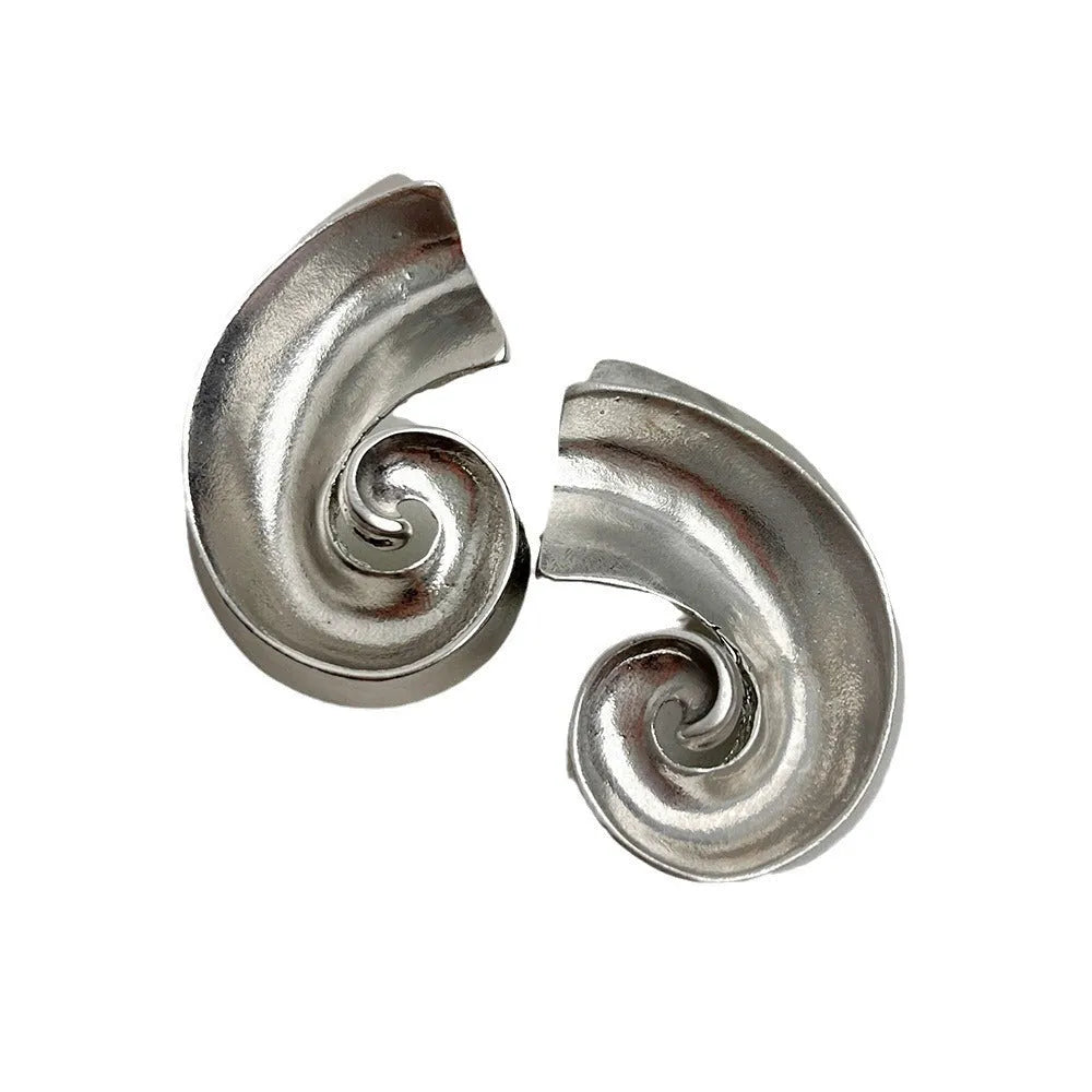 Geometric retro ear studs in alloy with electroplated gold or silver finish measuring 5cm