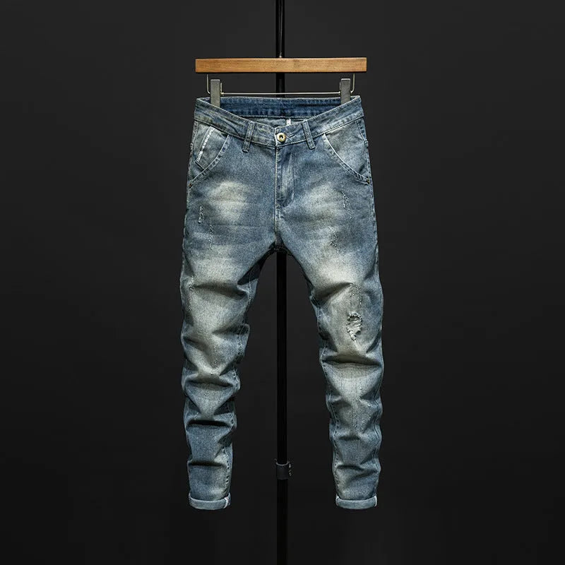 Men's slim-fitting skinny jeans in dark blue denim with micro elasticity and mid waist design