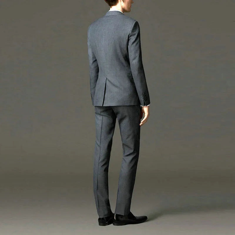 Men's slim fit suit in black with flat collar and half linen lining for autumn and winter sports
