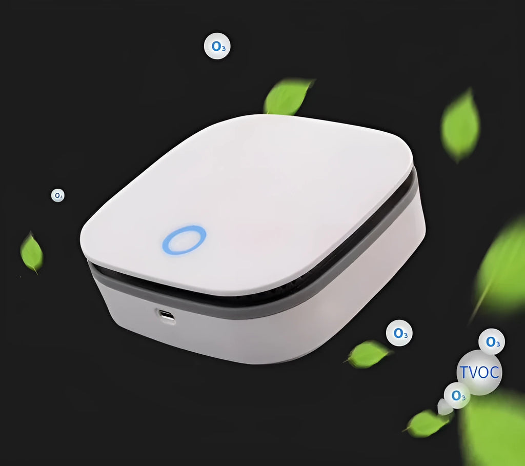 White USB-powered air purifier for car use with negative ion sterilisation technology