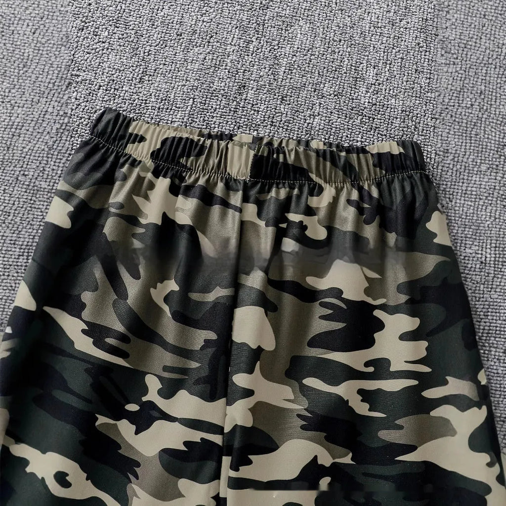 Girls' three-piece set with cropped hoodie, rib vest, and camouflage sweatpants in Army Green
