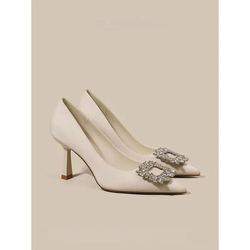 Women's French pointed mid-heel pumps in solid colour with stiletto design and microfibre upper