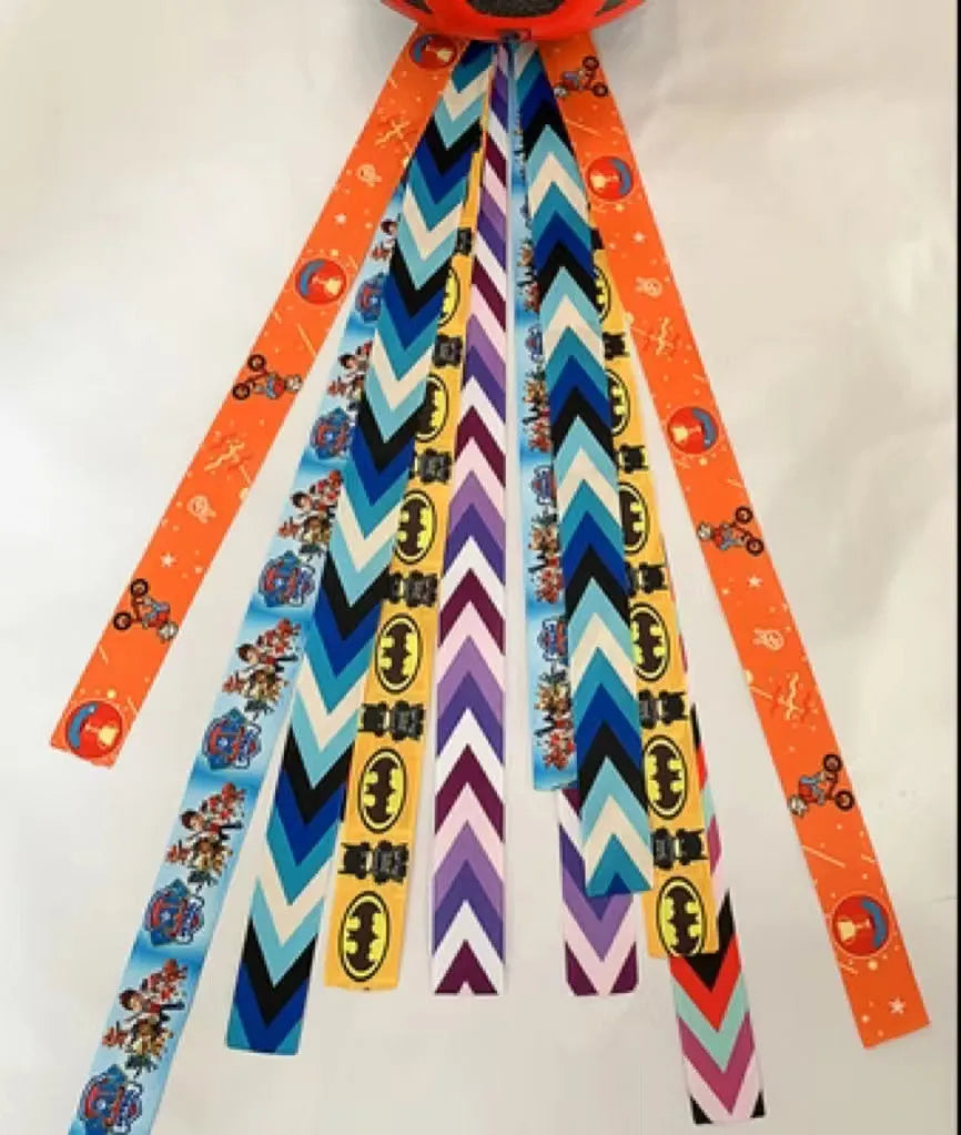 Children's helmet decorative streamers in multiple colours for skating and ski safety gear