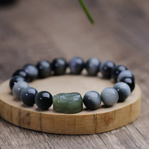 Black 10mm eagle eye stone and Hetian jade Pixiu bracelet with manual craftsmanship details