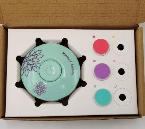 Red or green baby electric nail polisher with three grinding heads for newborn nail care