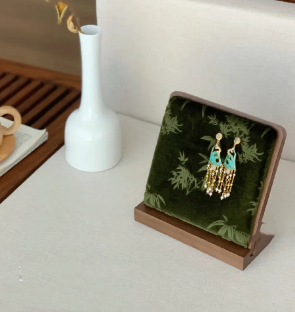 Solid wood walnut necklace display stand with ink painting bamboo design jewellery rack