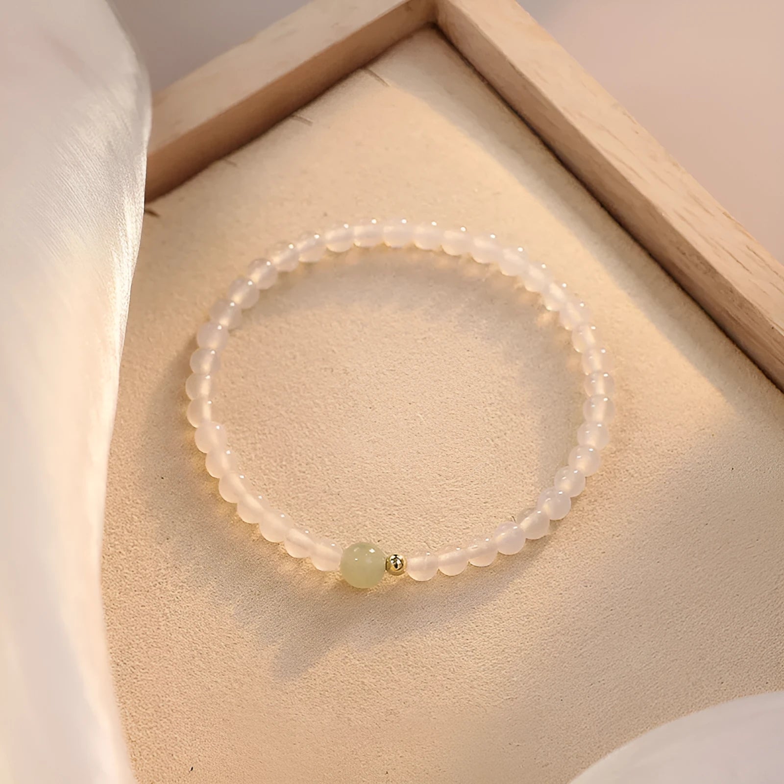 Handcrafted white agate women's bracelet with natural stone beads, 15 cm length, New Chinese style