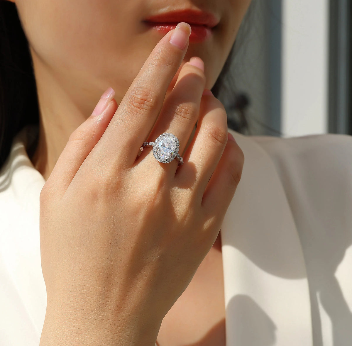 Moonlight Pupil egg-shaped moissanite wedding ring set in S925 silver with platinum plating