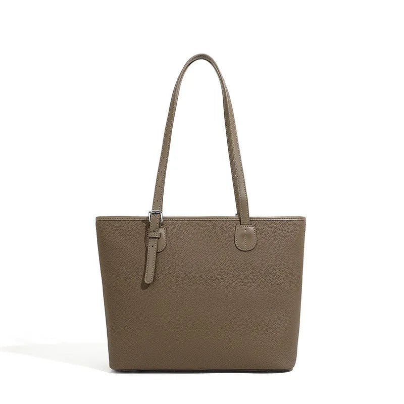 Genuine leather women's tote bag with 30cm width and internal organisation compartments