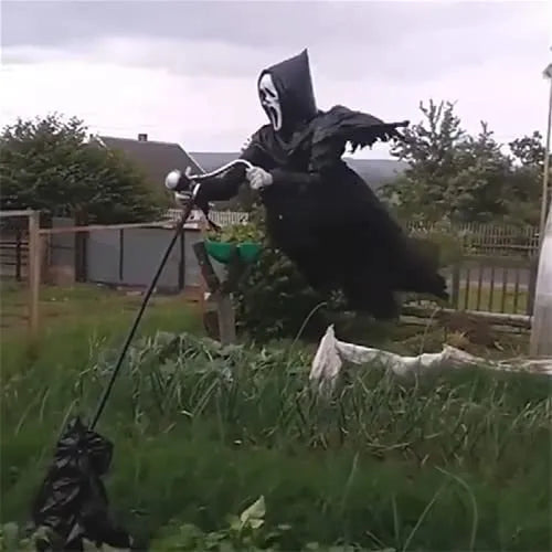 Plastic skeleton scarecrow Halloween decoration with screaming skull design measuring 70cm by 40cm
