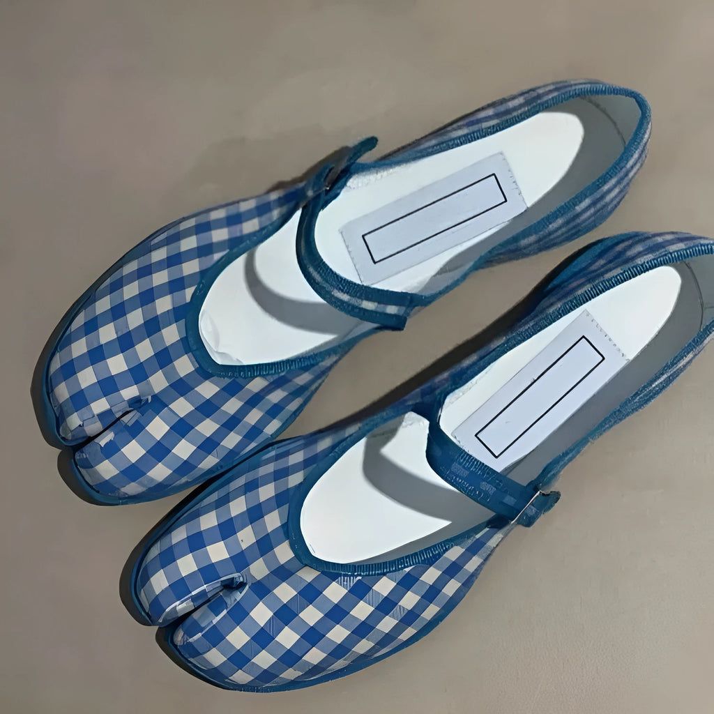 Korean style plaid split toe ballet flat pumps with low heel and sheepskin upper in picture colour