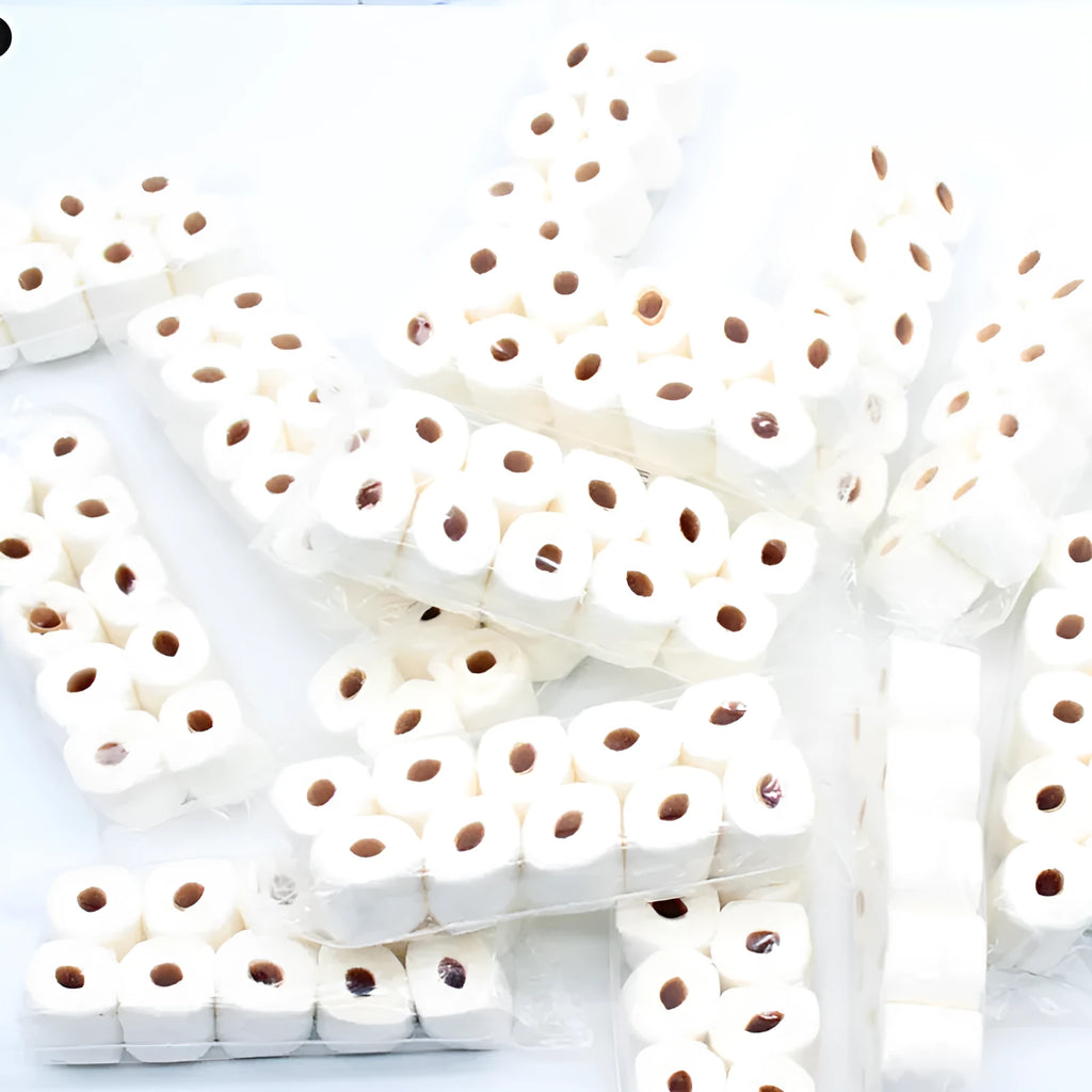 Miniature paper simulated tissue roll model measuring 30x15x80mm for children's dollhouse play