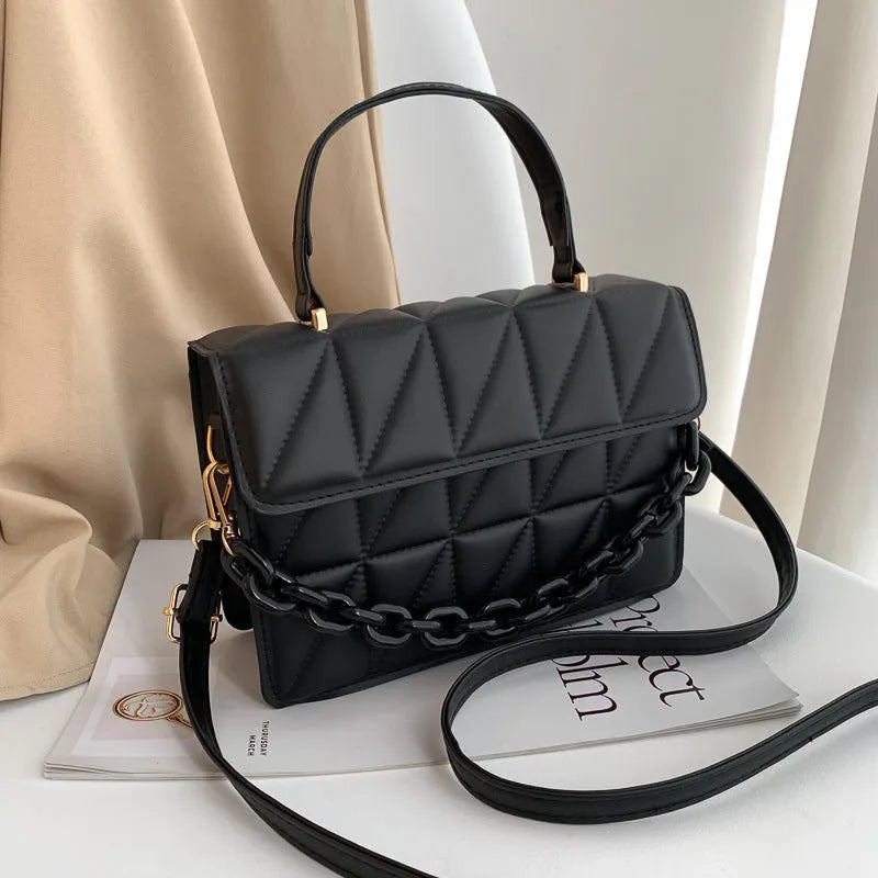 Casual PU shoulder messenger bag in black, square shape with single strap, 21x15x7cm