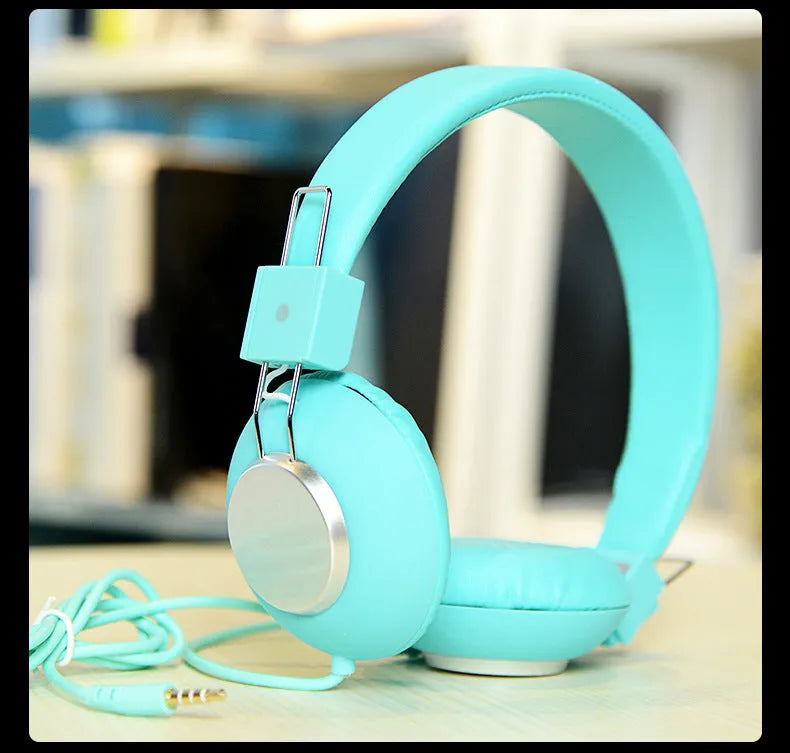 Wired head-mounted sports earphones with microphone in six colour options