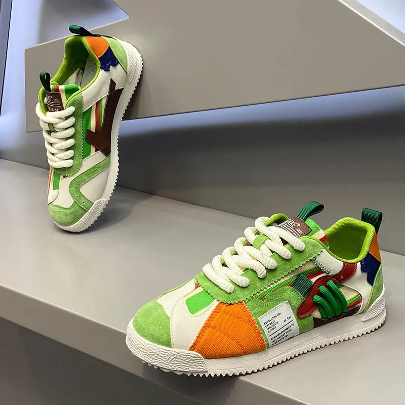 Casual shoes with mesh upper and fabric leather stitching in bean green colour