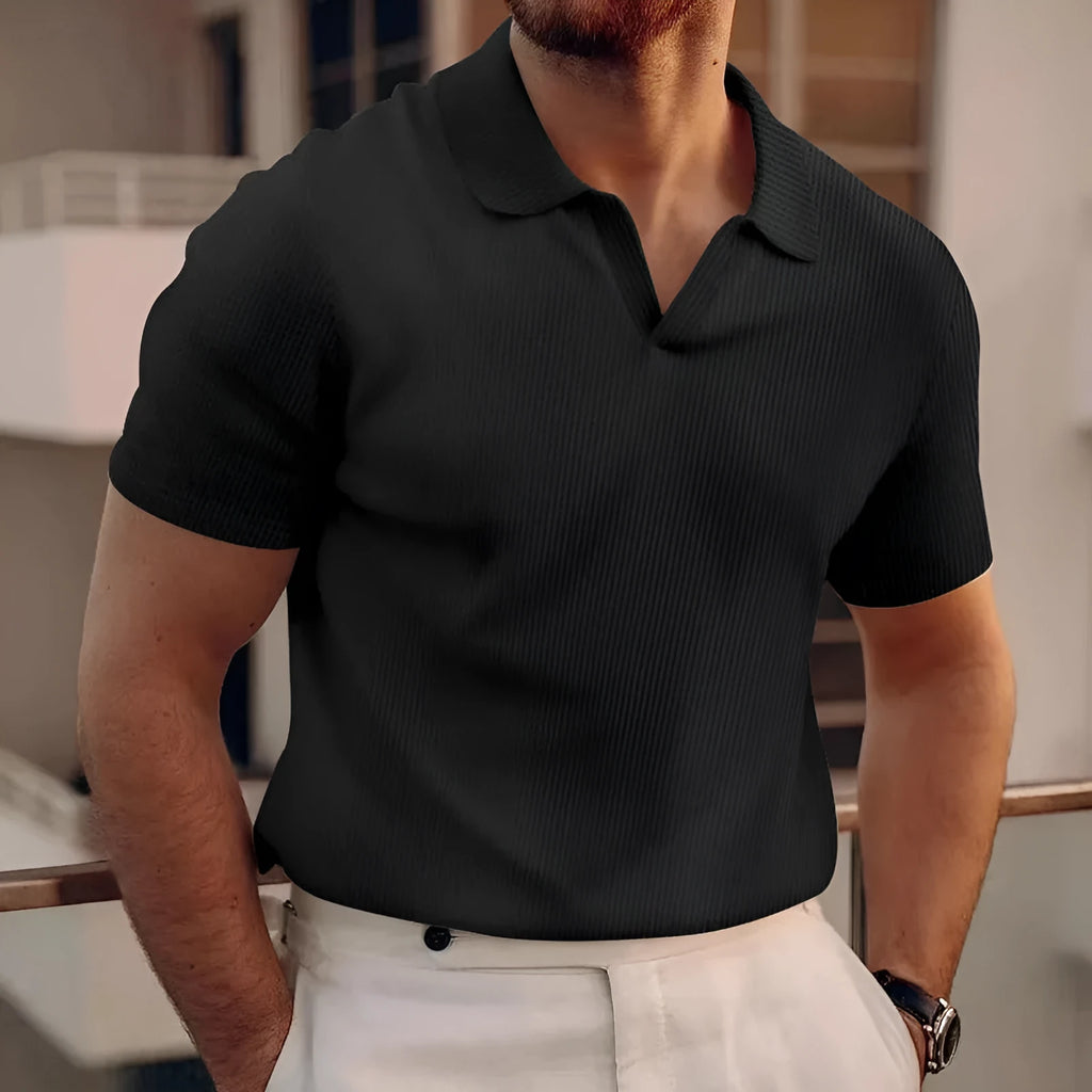 Men's black waffle fabric lapel t-shirt with short sleeves in slim fit