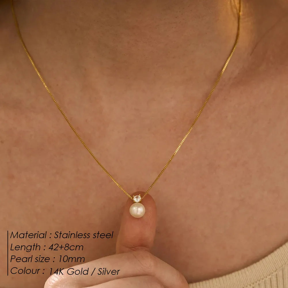 Stainless steel pearl zircon necklace with box chain in gold or steel colour options