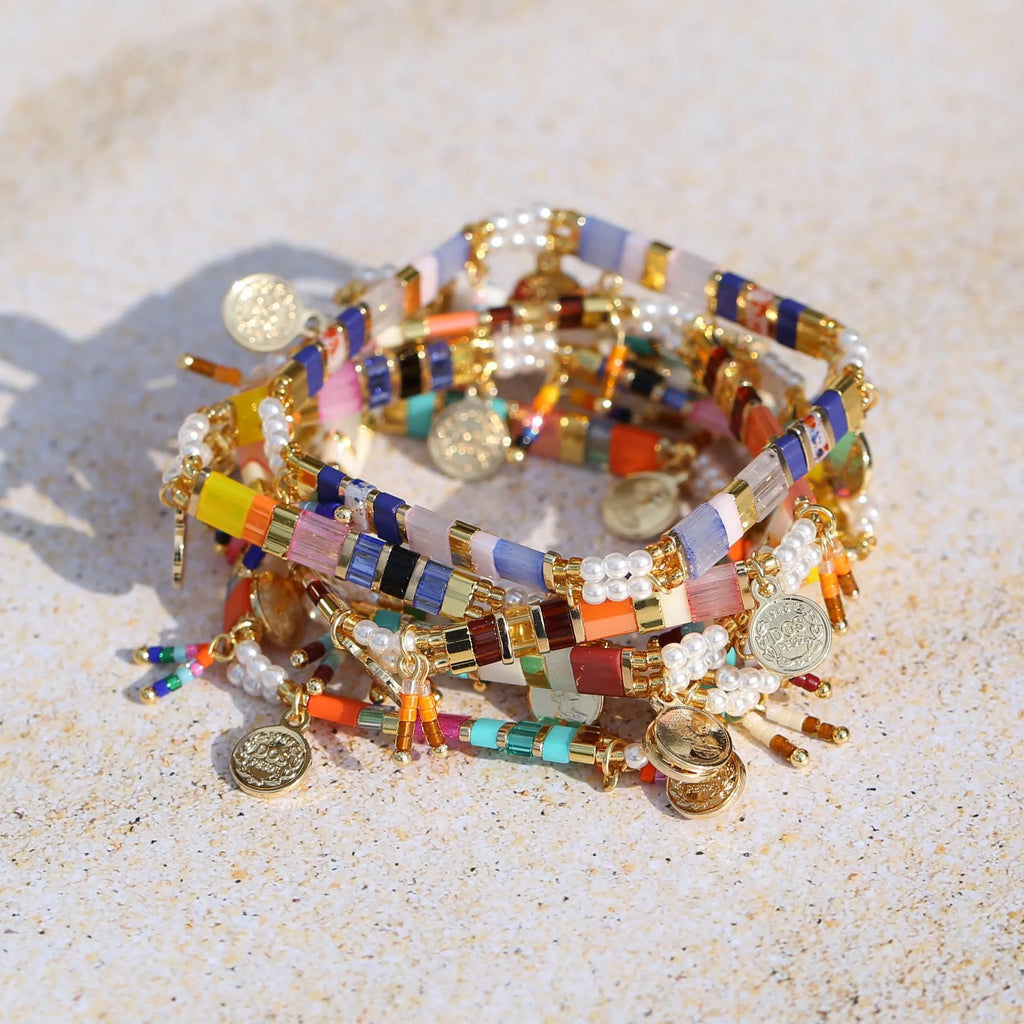 Women's manual imitation pearl bead bracelet in European and American glass coloured design