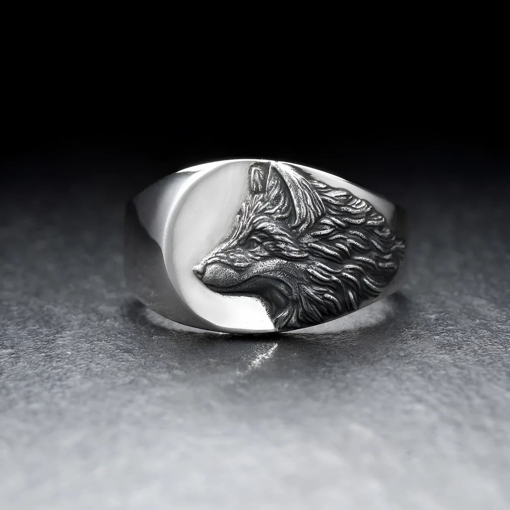 Silver geometric wolf head men's ring with retro European American style on size chart