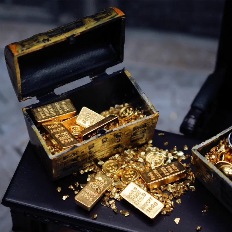 Set of metal alloy gold coin and gold bar miniature ornaments for dollhouse accessories.