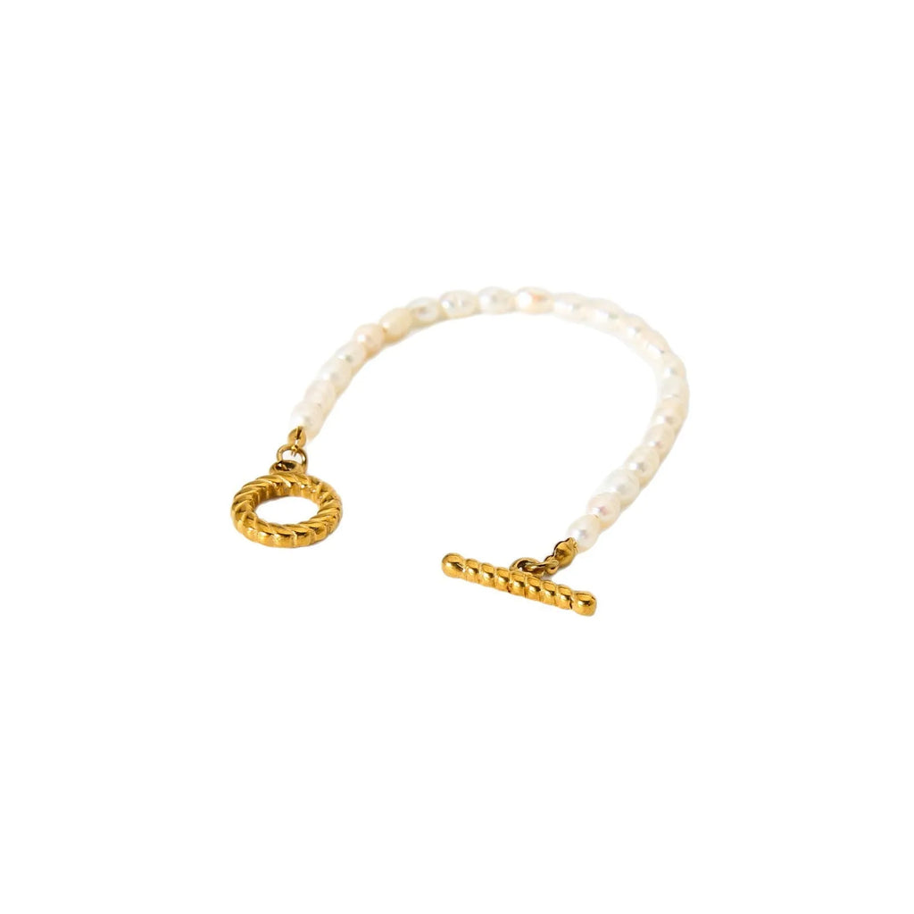 Women's adjustable freshwater pearl necklace and bracelet set with geometric stainless steel pendant
