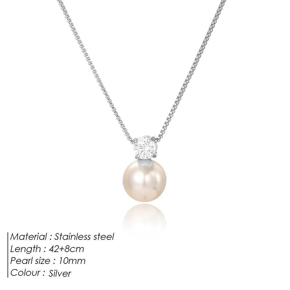 Stainless steel pearl zircon necklace with box chain in gold or steel colour options