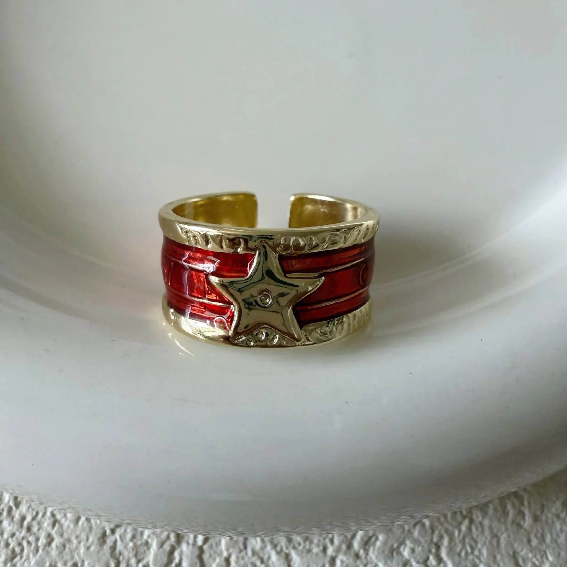 Retro distressed geometric copper ring with adjustable sizing in four colour options
