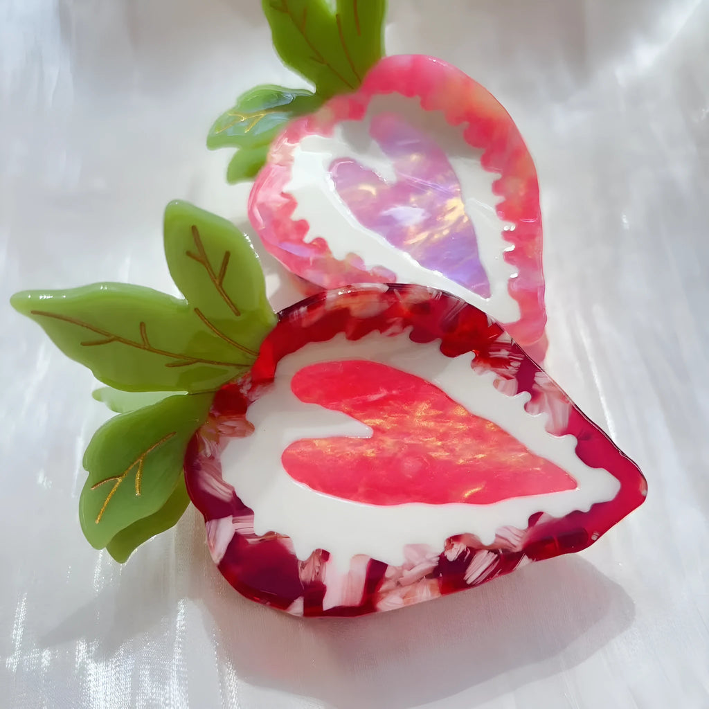 Handmade strawberry hairpin in pastoral style available in red or pink colour