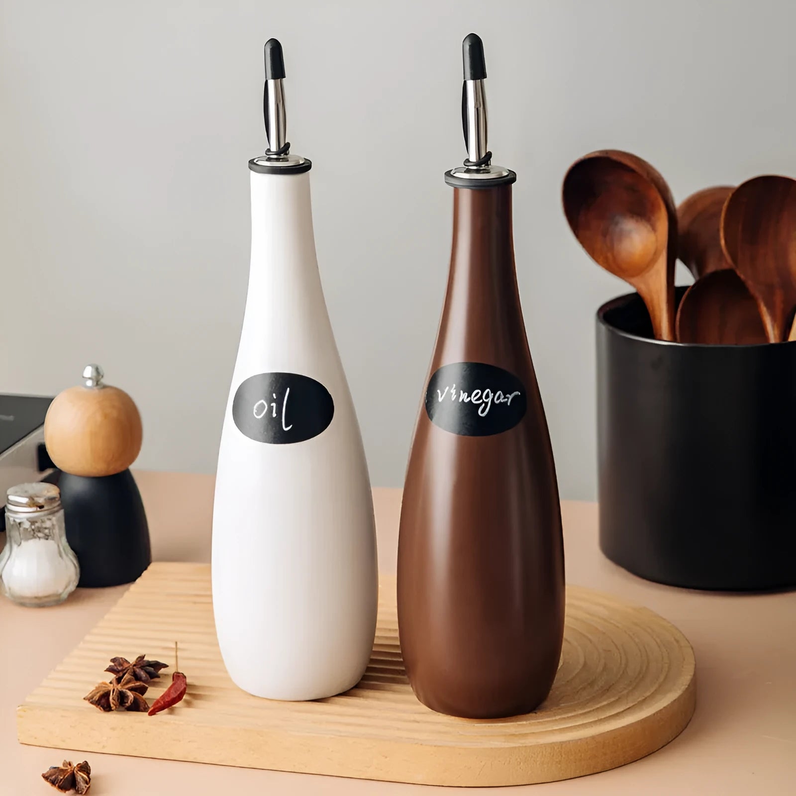 Ceramic kitchen oil pot with funnel and oil brush in 650ml capacity