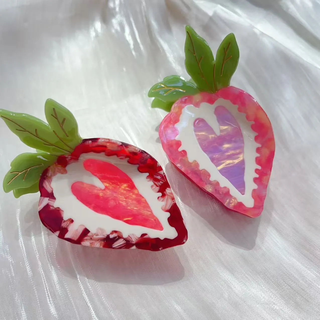 Handmade strawberry hairpin in pastoral style available in red or pink colour
