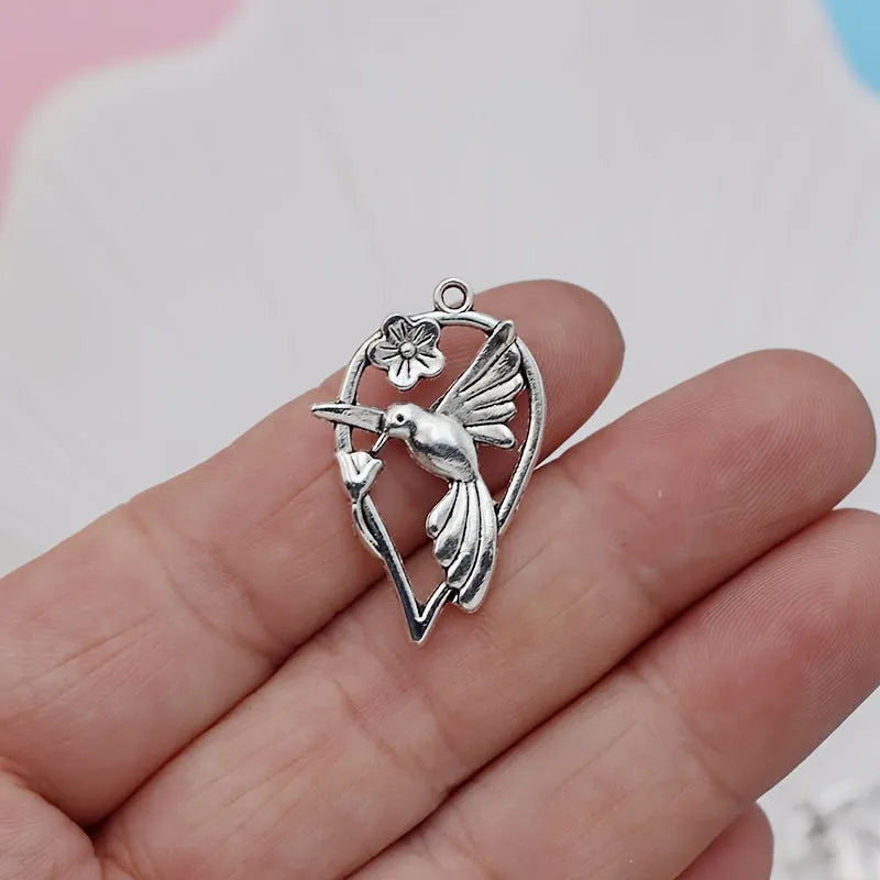 Alloy magpie pendant with electroplated finish for DIY jewellery making