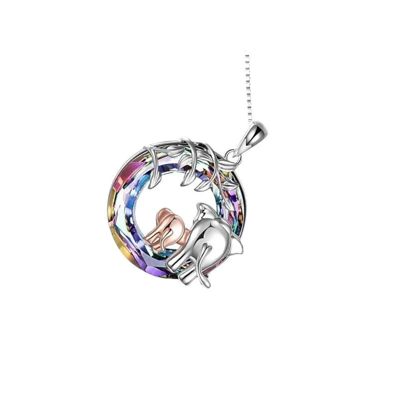 Animal-shaped women's necklace with Saturn pendant on adjustable chain
