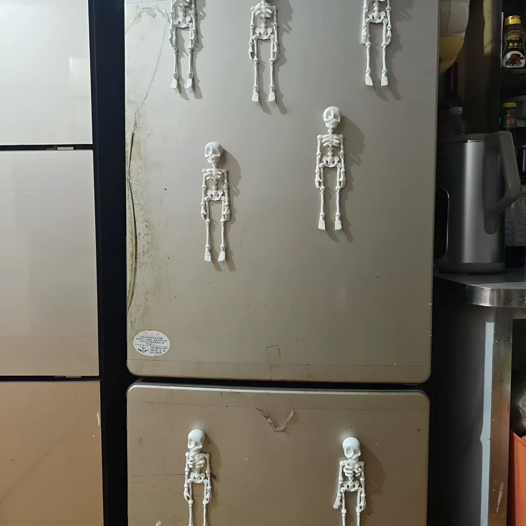 3D printed PLA plastic skull refrigerator magnet in modern art style, 18cm tall.