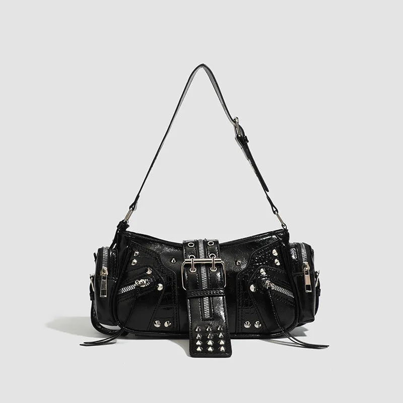 Black dumpling-shaped retro handbag with oil wax leather and multiple organisational compartments