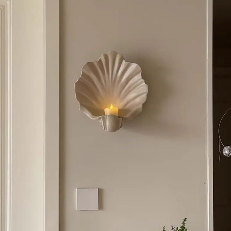 White resin simulation shell fruit plate decorative ornament with realistic seashell shape