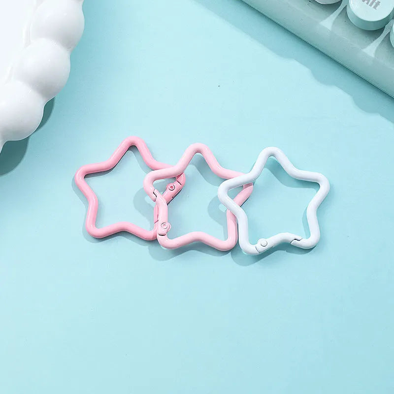 Zinc alloy five-pointed star keychain in selected colour for backpack decoration