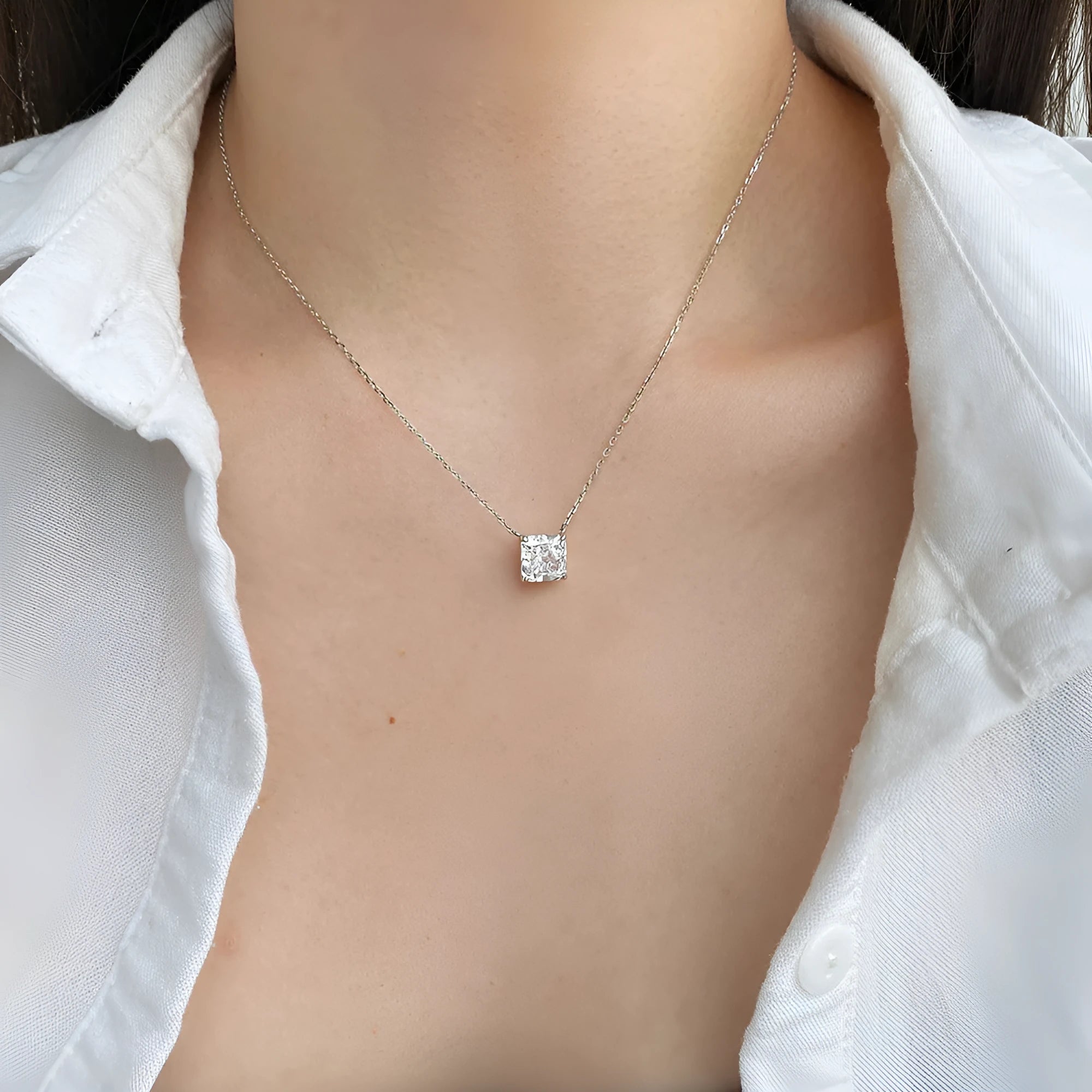 925 silver geometric pendant necklace with a 4 karat Ledean square white diamond on an adjustable clavicle chain, N166 platinum colour