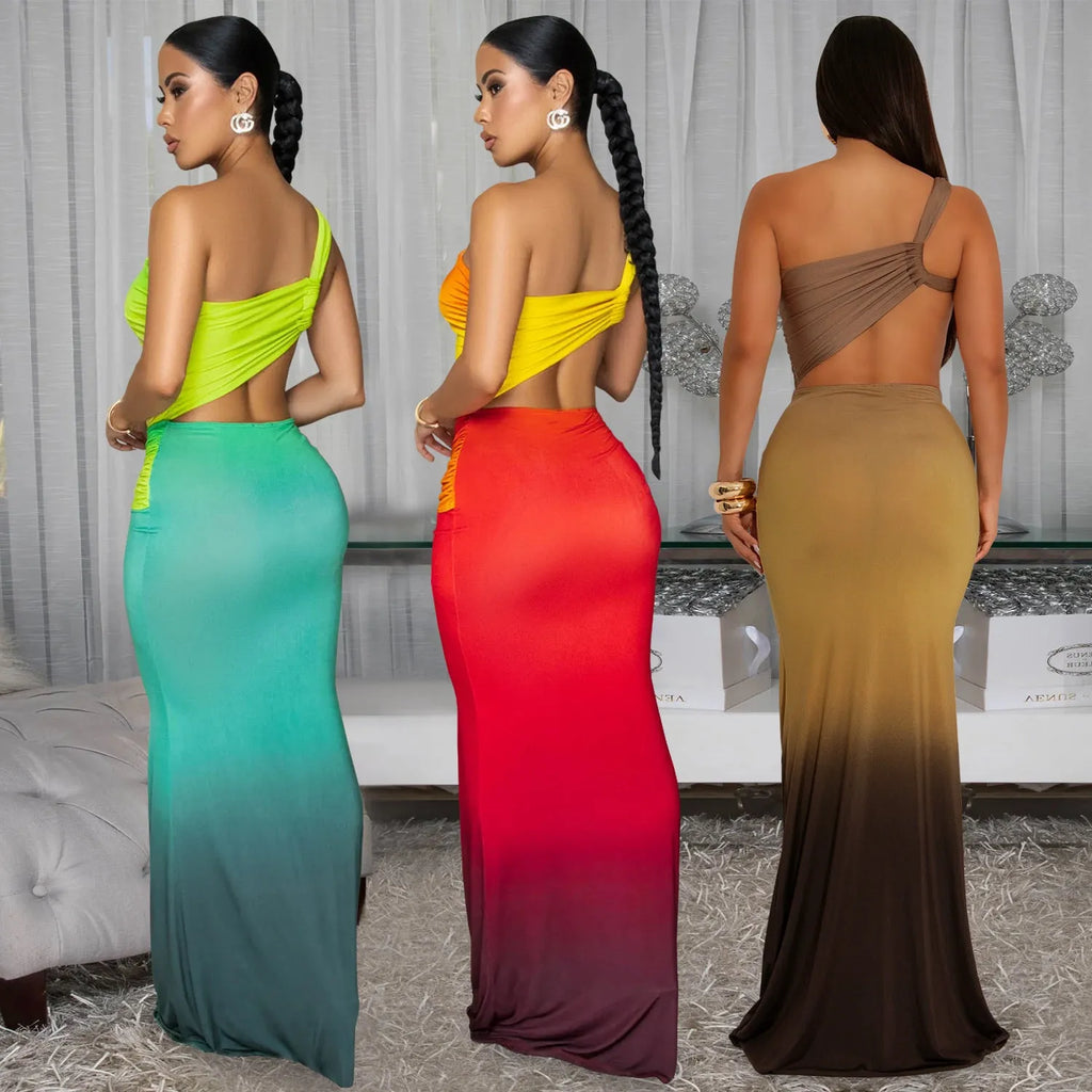 Women's gradient colour off-the-shoulder sleeveless summer dress with a high waist and long skirt.