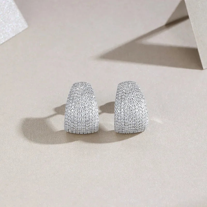 S925 sterling silver geometric stud commuter earrings with d-e colour grade