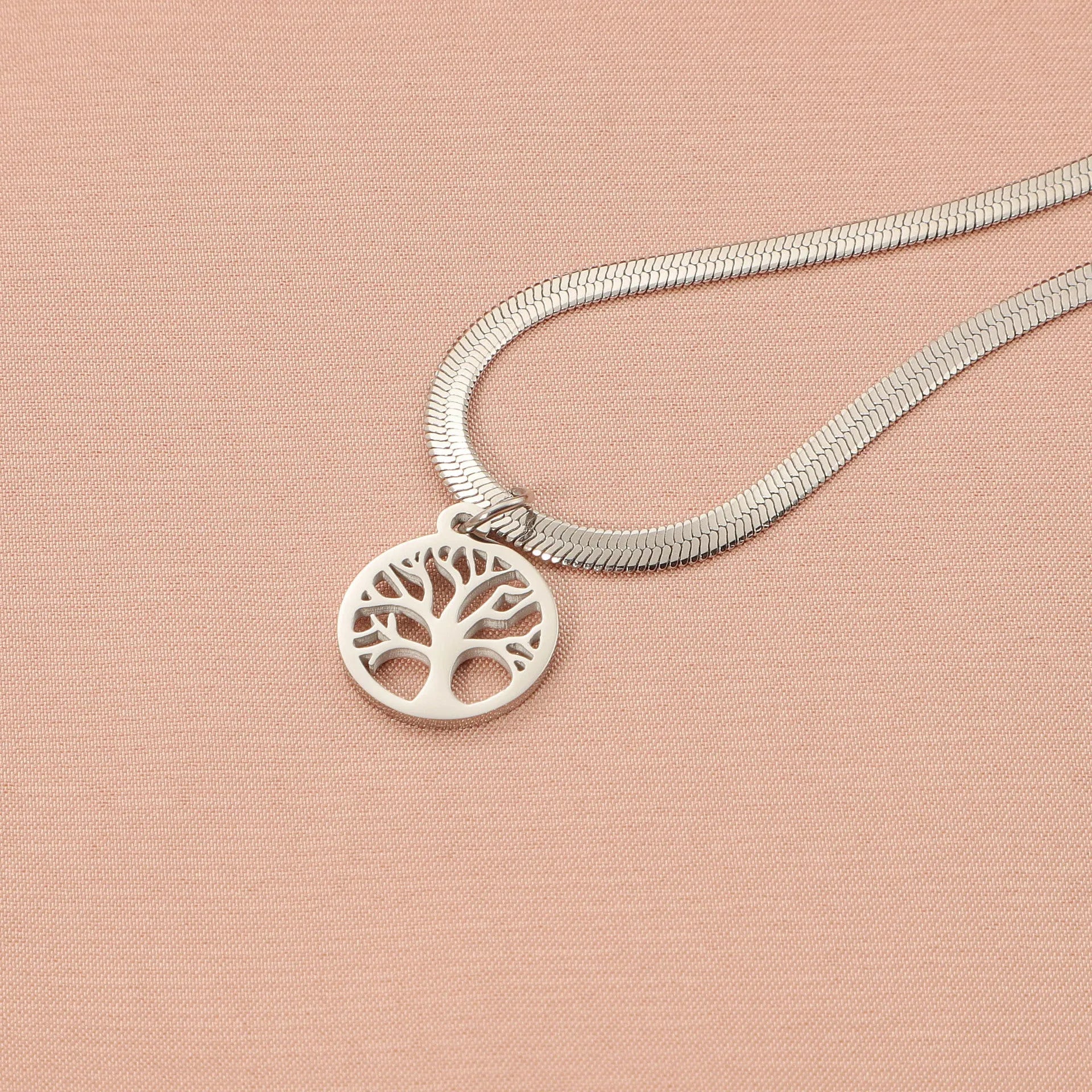 Stainless steel tree necklace with adjustable chain and U-shaped pendant in gold or steel colour