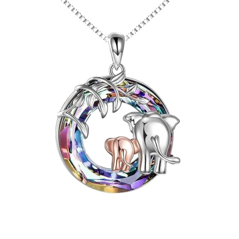 Animal-shaped women's necklace with Saturn pendant on adjustable chain