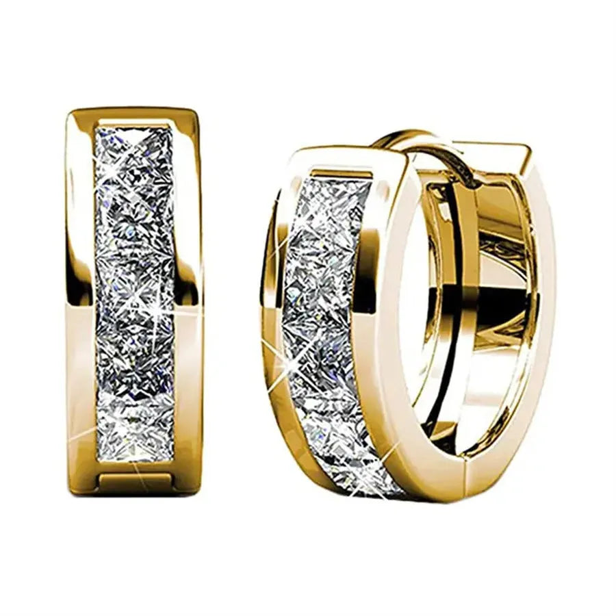 Geometric quadrilateral fashion earrings in gold or silver colours with angular design