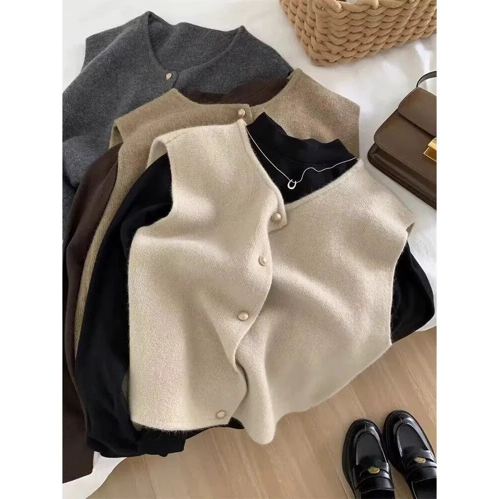 Polyester pullover vest in Angola red colour with half sleeves for casual commute wear