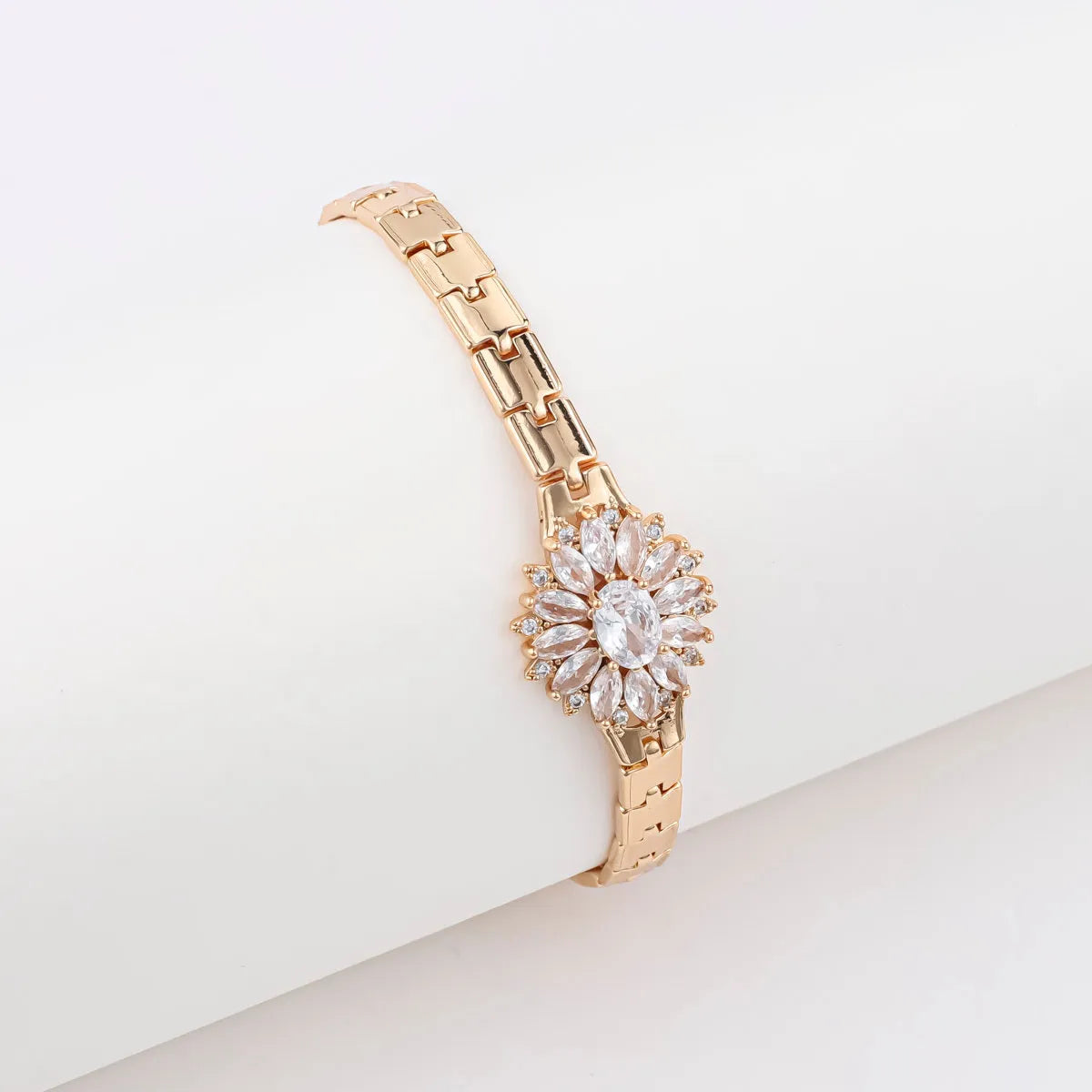18K gold-plated brass women's bracelet with butterfly clover motif and zircon stones