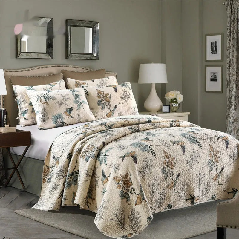 Quilted cotton bed cover three-piece set with decorative pattern on 1.5-1.8m bed
