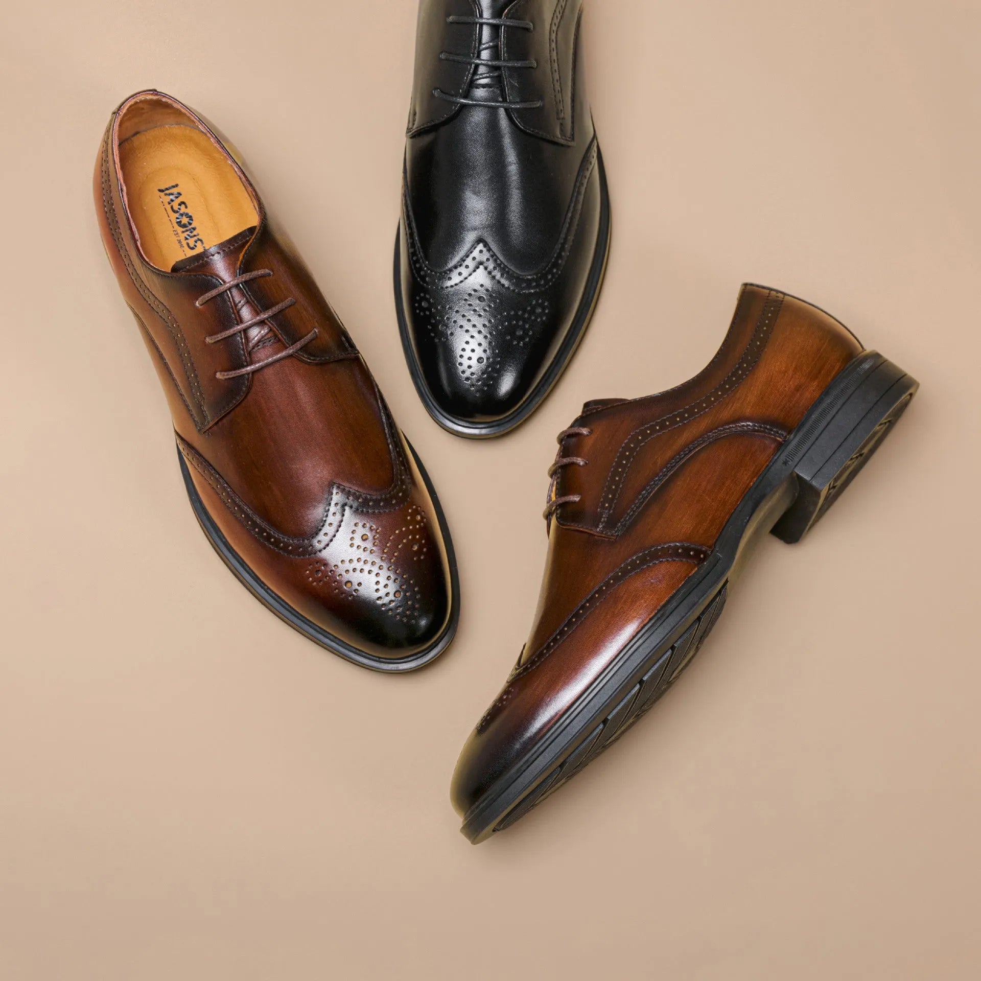 Men's leather Oxford brogue shoes in black and dark brown with round toe and rubber sole
