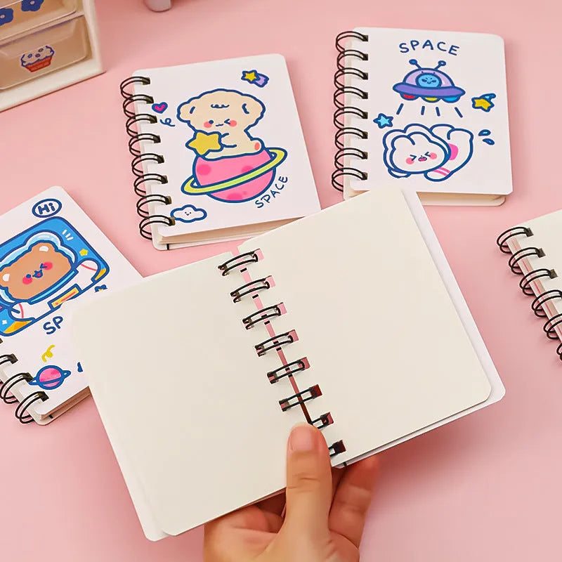 Astronaut series portable flipper notebook showing 10.5cm by 8cm size and optional cover designs.